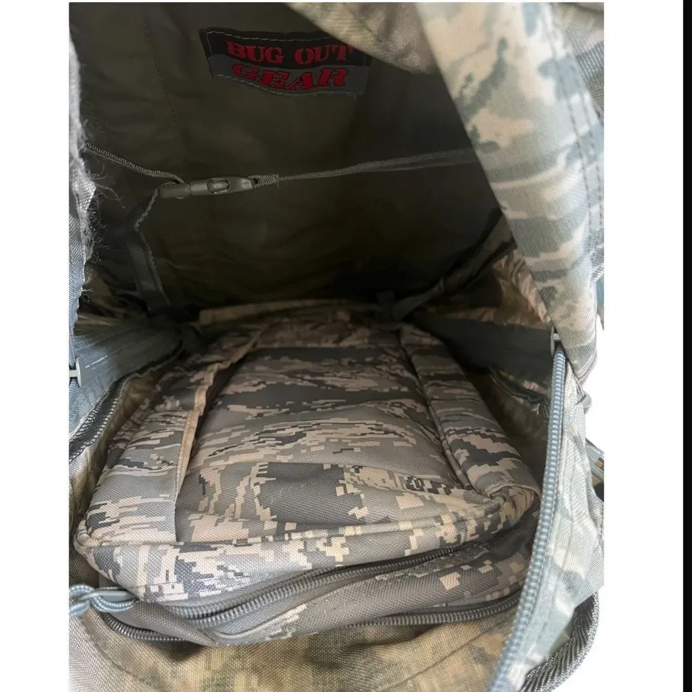 Bug out gear tactical backpack w toiletry bag